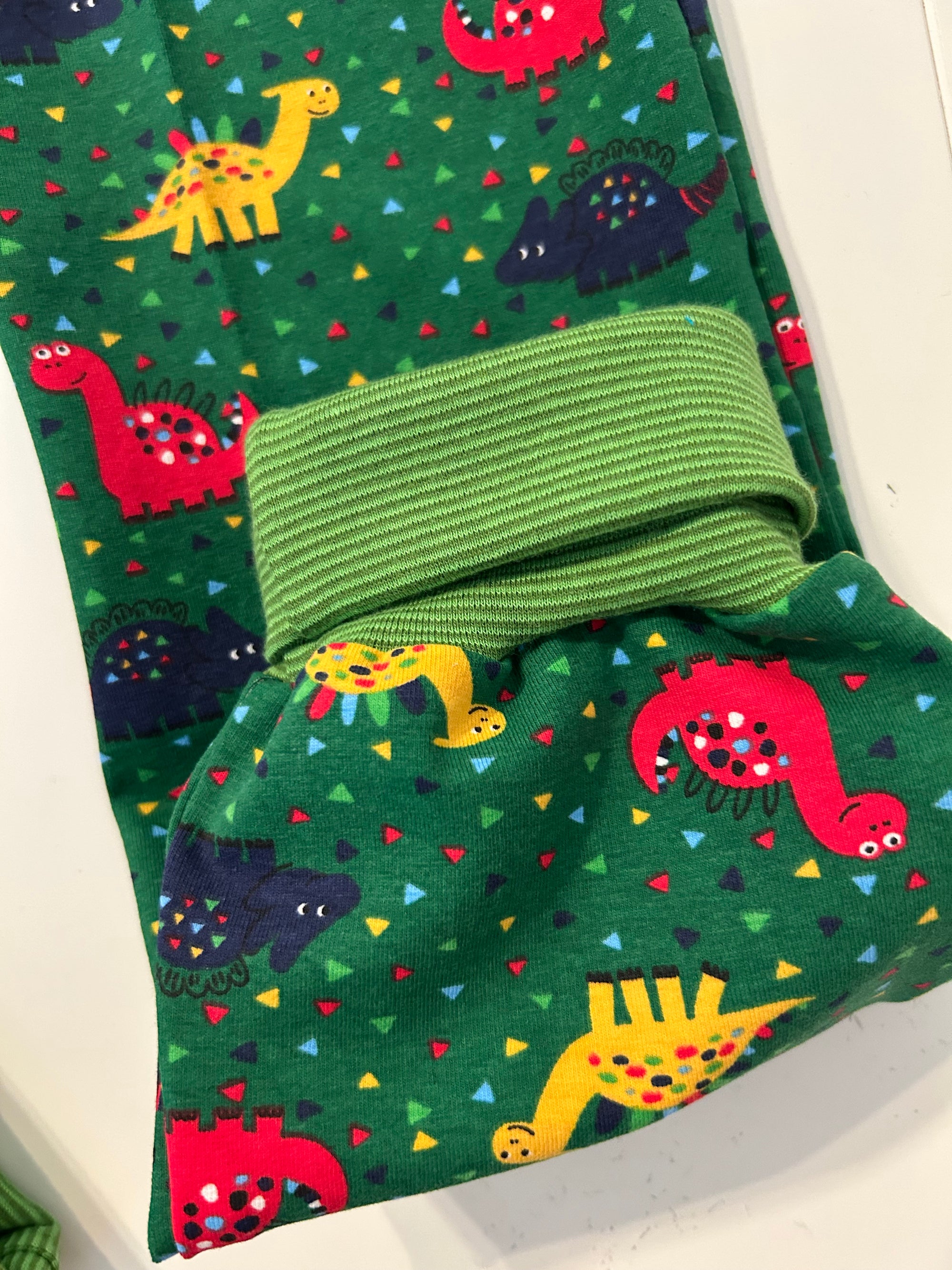 Pumphose Dinos